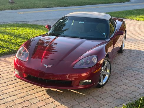 Used 2005 Chevrolet Corvette Convertible w/ Preferred Equipment Group image 21