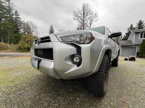 Used 2021 Toyota 4Runner TRD Off-Road Premium w/ Moonroof Package image 17