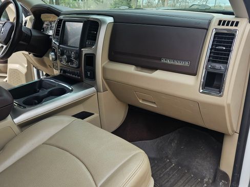 Used 2017 RAM 1500 Laramie w/ Convenience Group image 15