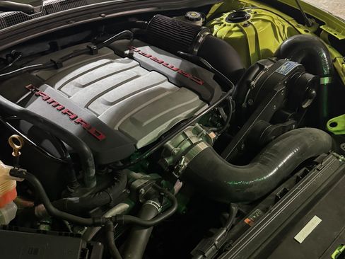 Used 2019 Chevrolet Camaro SS w/ Black Appearance Package image 10