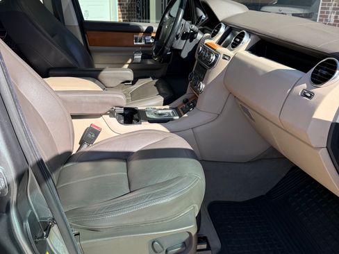 Used 2014 Land Rover LR4 HSE LUX image 4