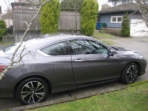 Used 2017 Honda Accord EX-L image 6