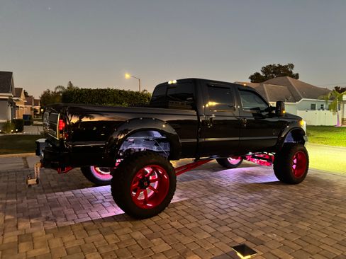 Used 2014 Ford F350 Platinum image 18