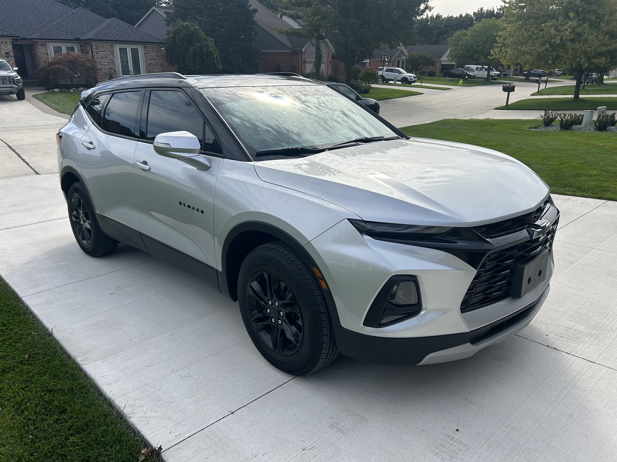 Used 2021 Chevrolet Blazer LT FWD image 1