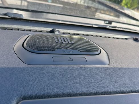 Used 2025 Toyota Tacoma TRD Off-Road image 10