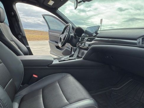 Used 2018 Honda Accord Sport image 21