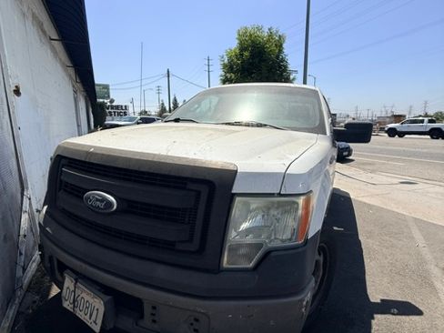 Used 2014 Ford F150 XL w/ Trailer Tow Package RWD image 4