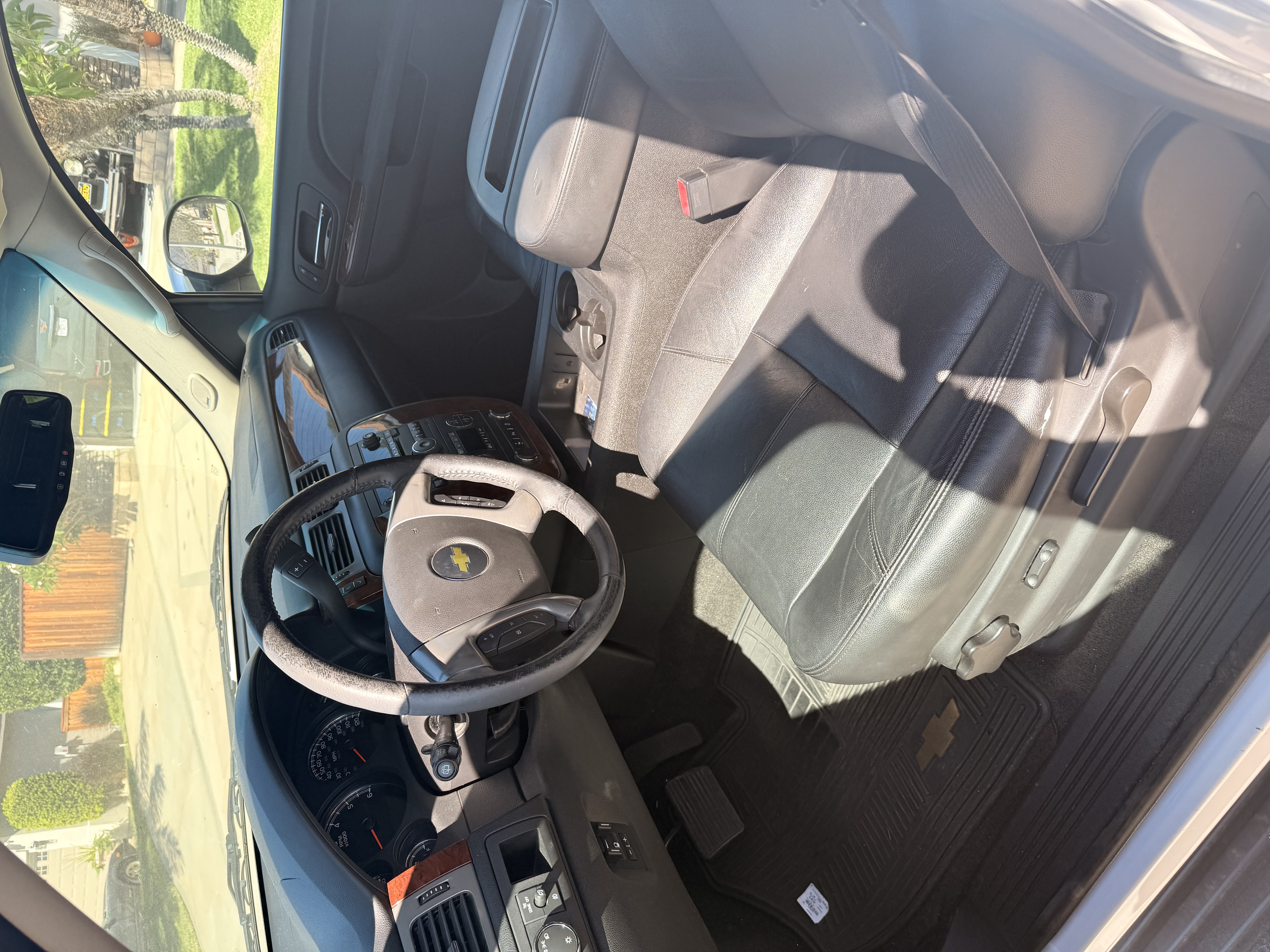 Used 2013 Chevrolet Suburban LT w/ All-Star Edition RWD image 8