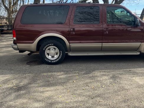 Used 2001 Ford Excursion Limited image 4