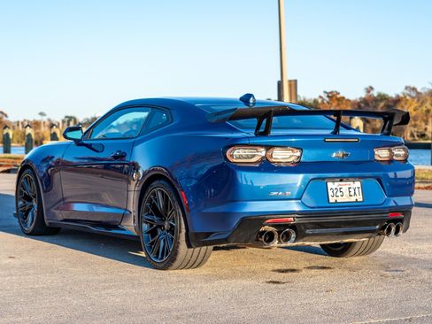 Used 2021 Chevrolet Camaro ZL1 w/ LPO, ZL1 Protection Package RWD image 16