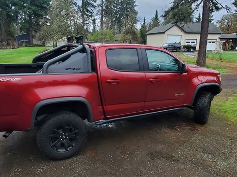 Used 2019 Chevrolet Colorado ZR2 w/ ZR2 Dusk Special Edition image 11