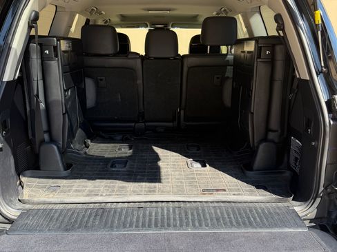 Used 2016 Toyota Land Cruiser image 10