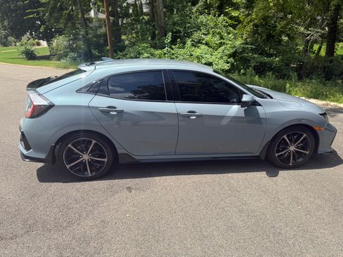 Used 2020 Honda Civic Sport image 9