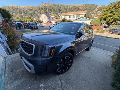 Used 2024 Kia Telluride SX Prestige AWD/4WD image 1
