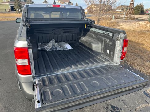 Used 2024 Ford Maverick Lariat FWD image 6