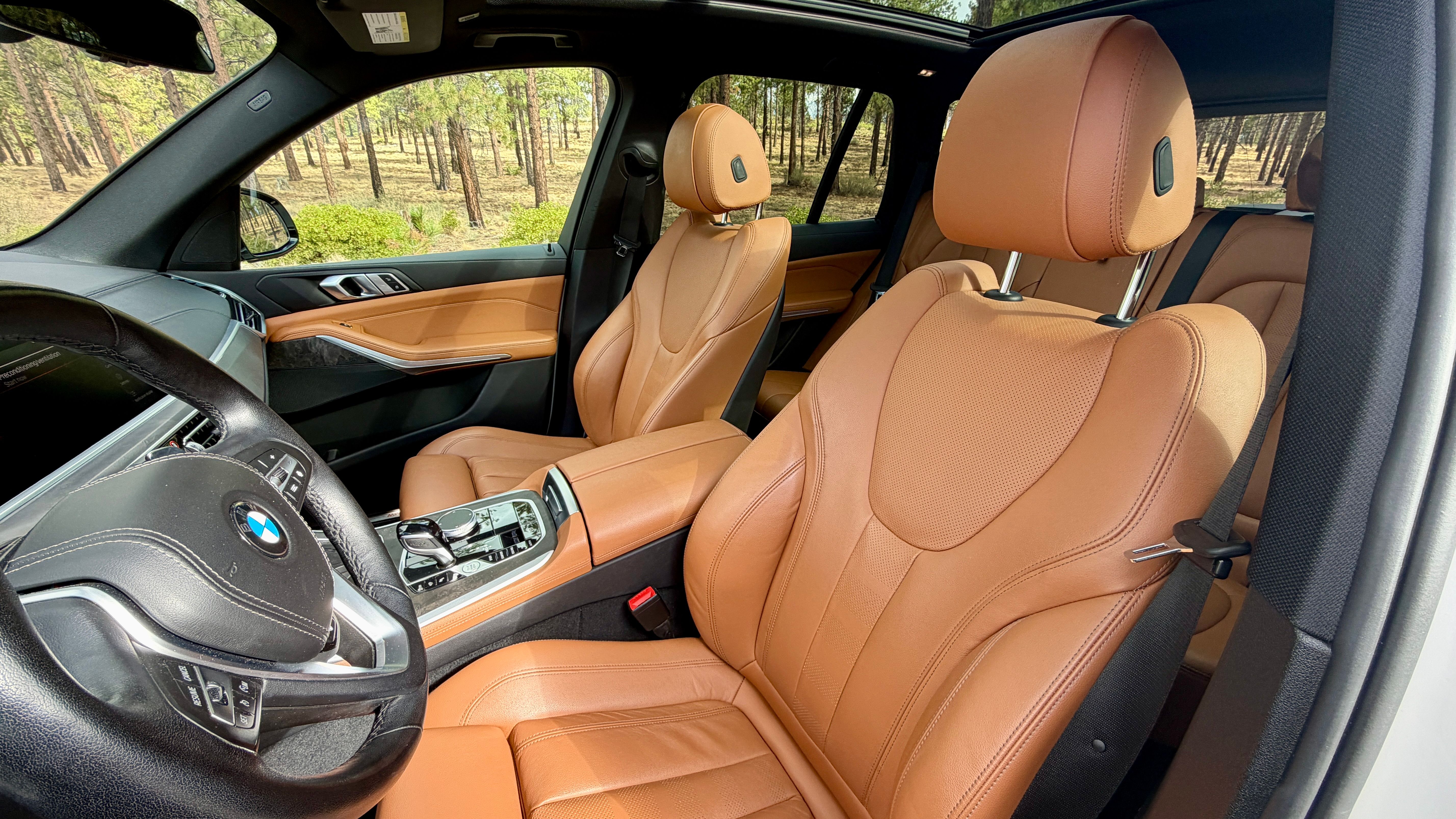 Used 2022 BMW X5 xDrive40i w/ Premium Package AWD/4WD image 12