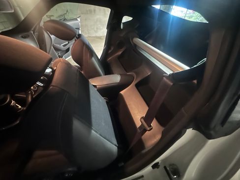 Used 2016 Nissan 370Z Coupe RWD image 12