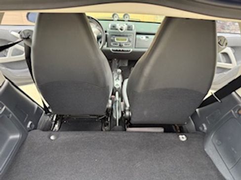 Used 2009 smart fortwo pure image 6