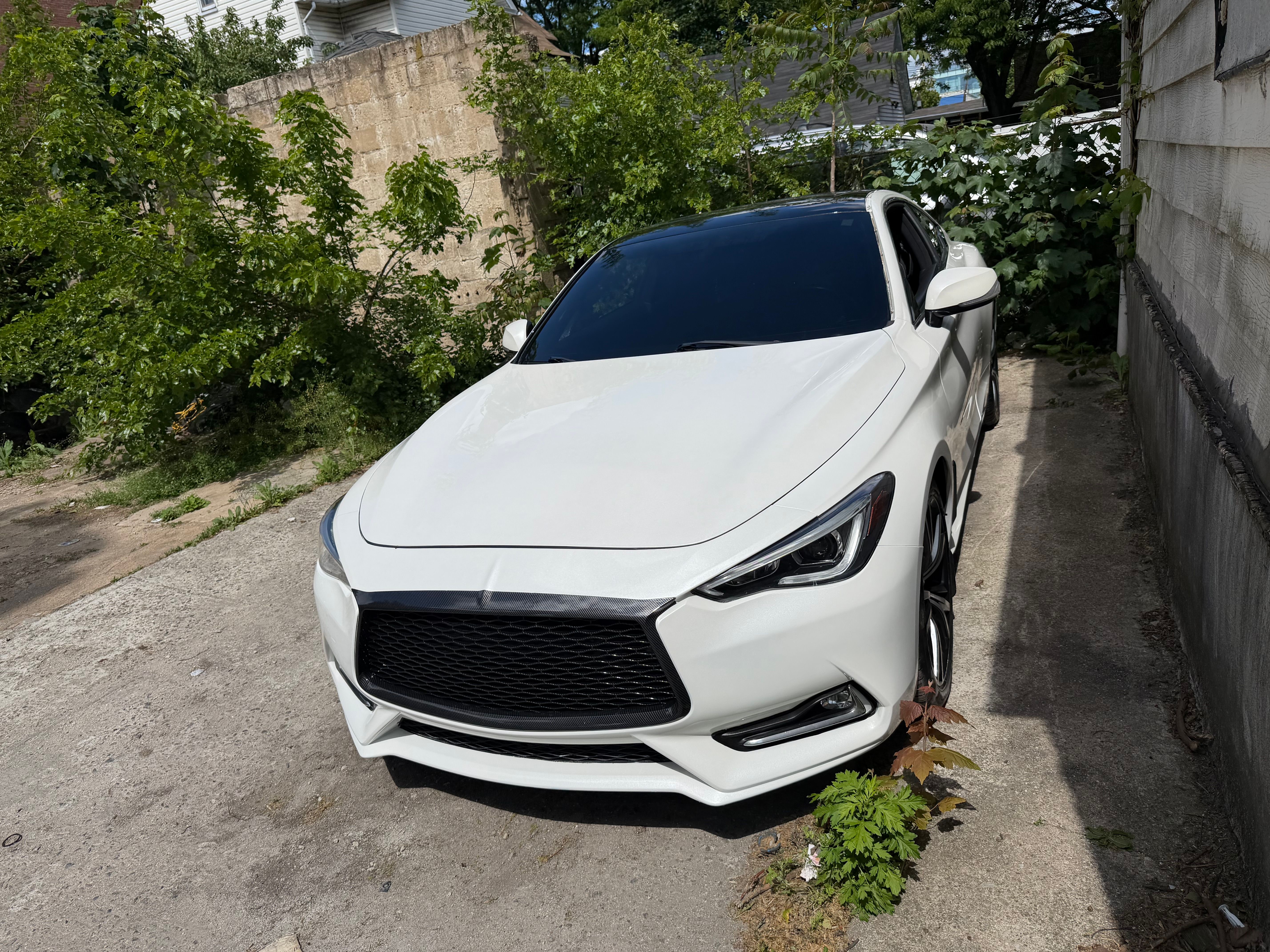Used 2017 INFINITI Q60 3.0t AWD/4WD image 1