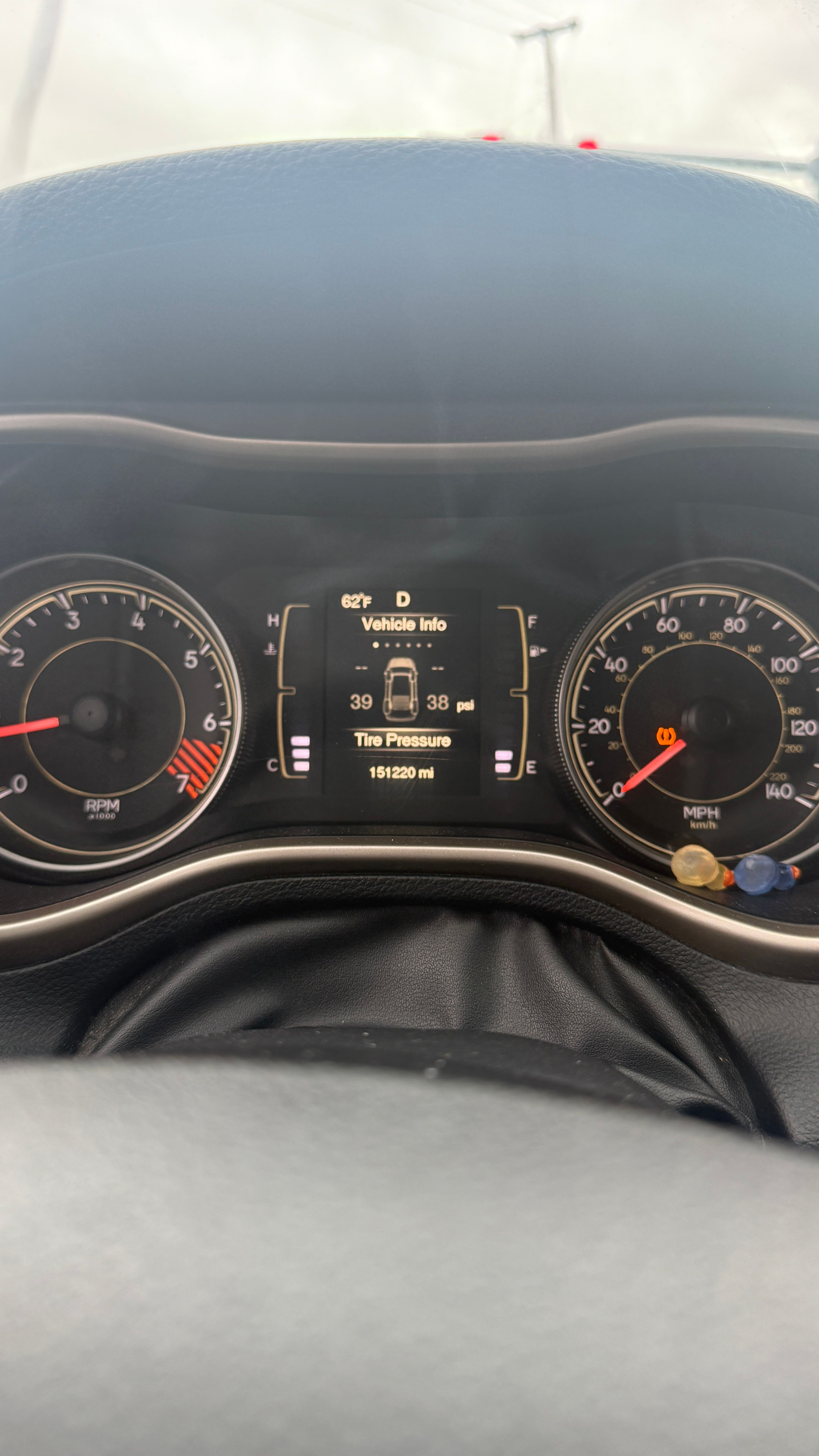 Used 2014 Jeep Cherokee Latitude AWD/4WD image 6