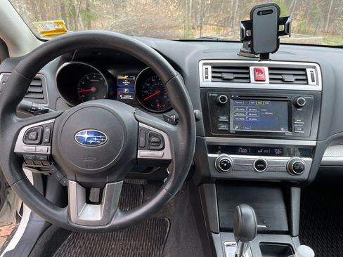 Used 2015 Subaru Outback 2.5i AWD/4WD image 8