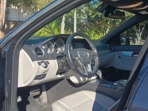 Used 2012 Mercedes-Benz C 250 Sedan image 6