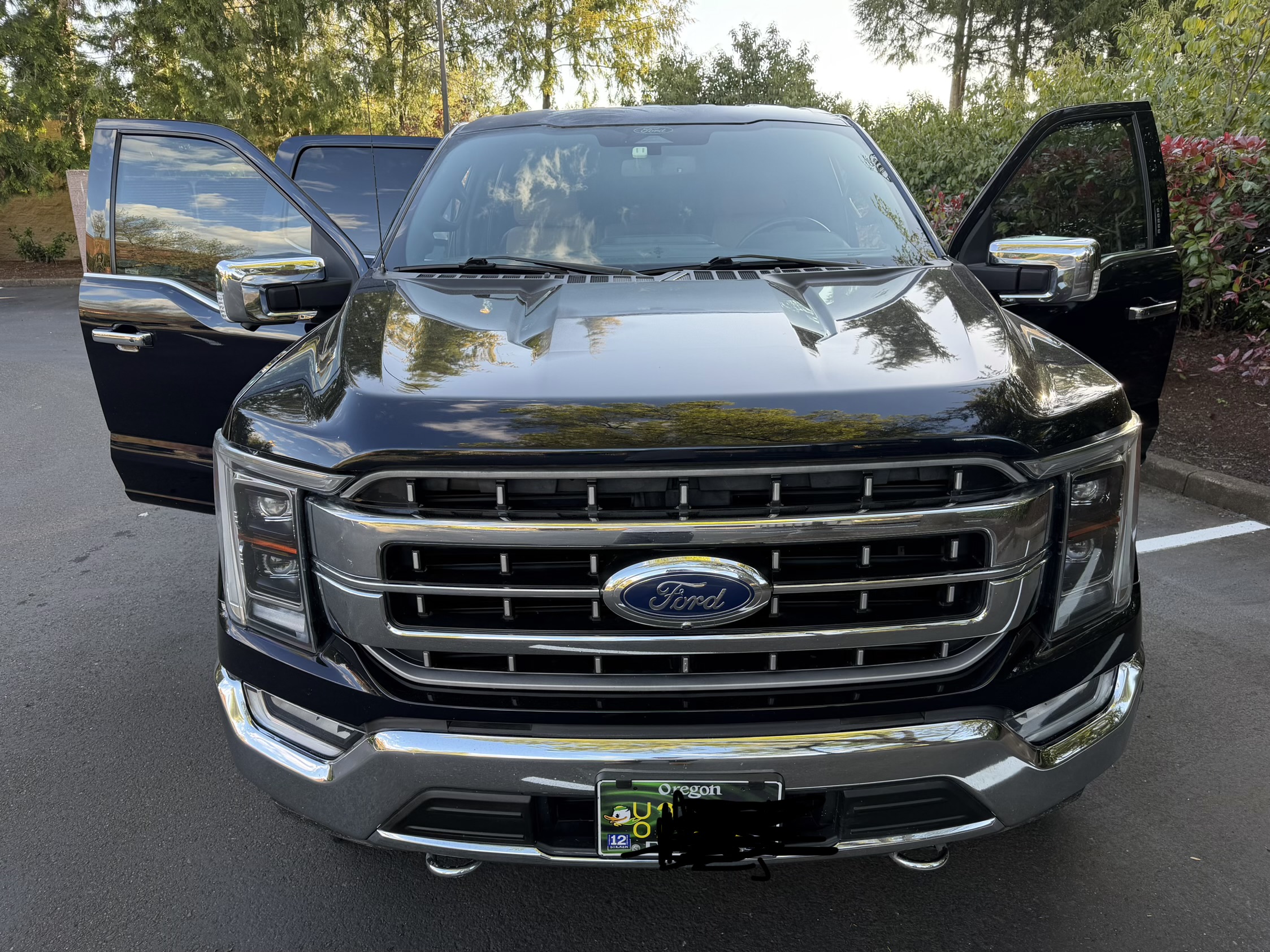 Used 2021 Ford F150 Lariat w/ Equipment Group 502A High AWD/4WD image 4