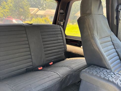 Used 2005 Jeep Wrangler X AWD/4WD image 9