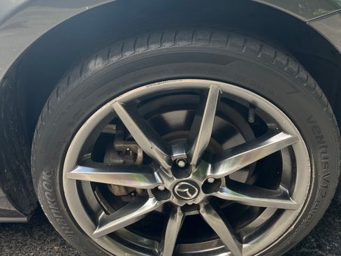 Used 2020 MAZDA MX-5 Miata RF Grand Touring RWD image 22