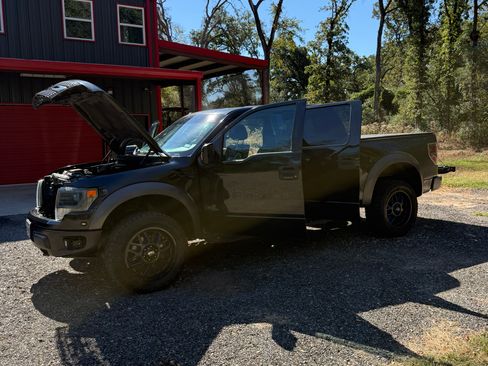 Used 2013 Ford F150 Raptor w/ Luxury Equipment Group image 11