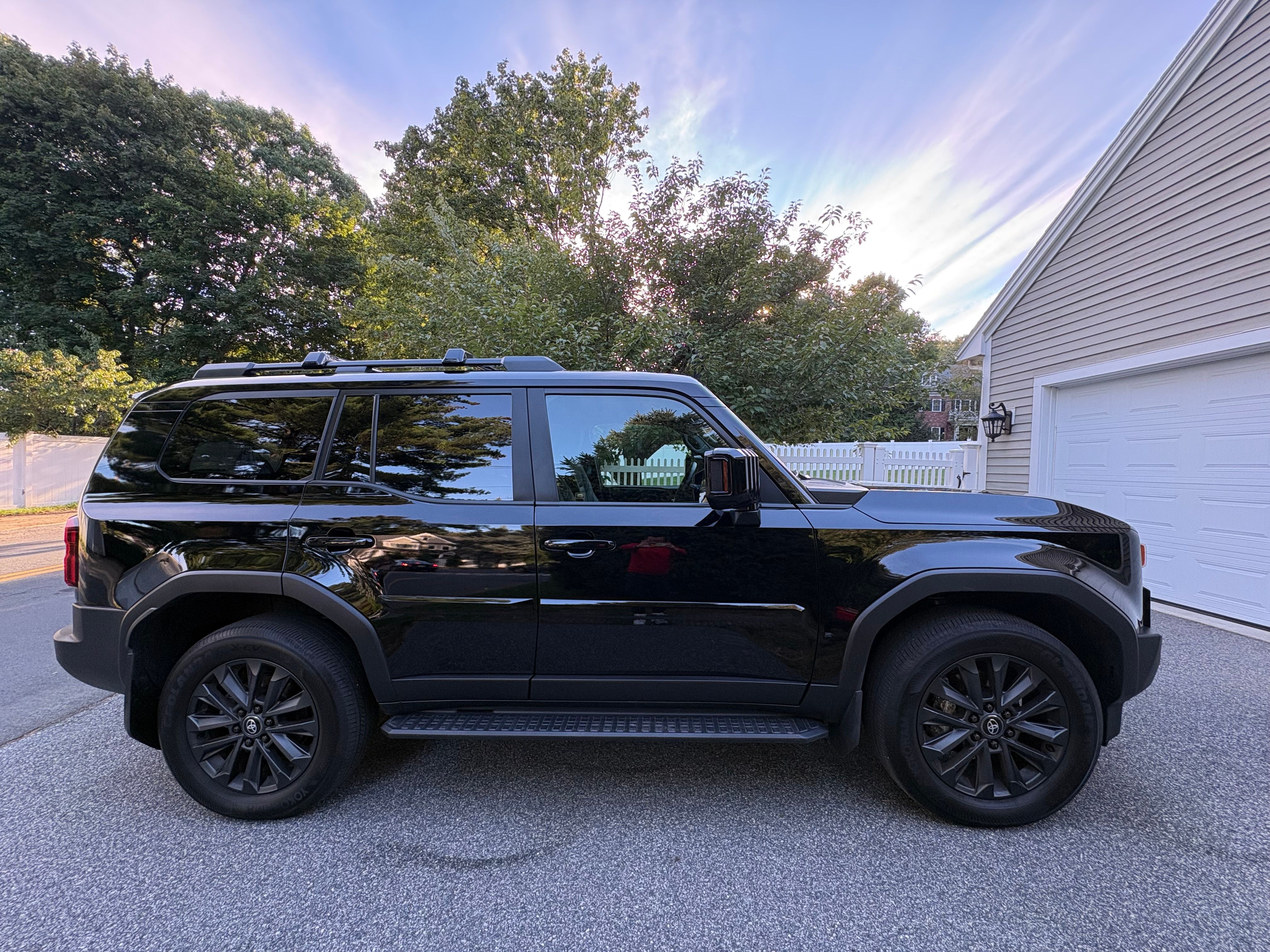 Used 2025 Toyota Land Cruiser w/ Premium Package AWD/4WD image 9