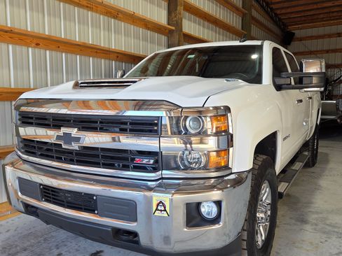 Used 2017 Chevrolet Silverado 2500 LT w/ LT Fleet Convenience Package image 1