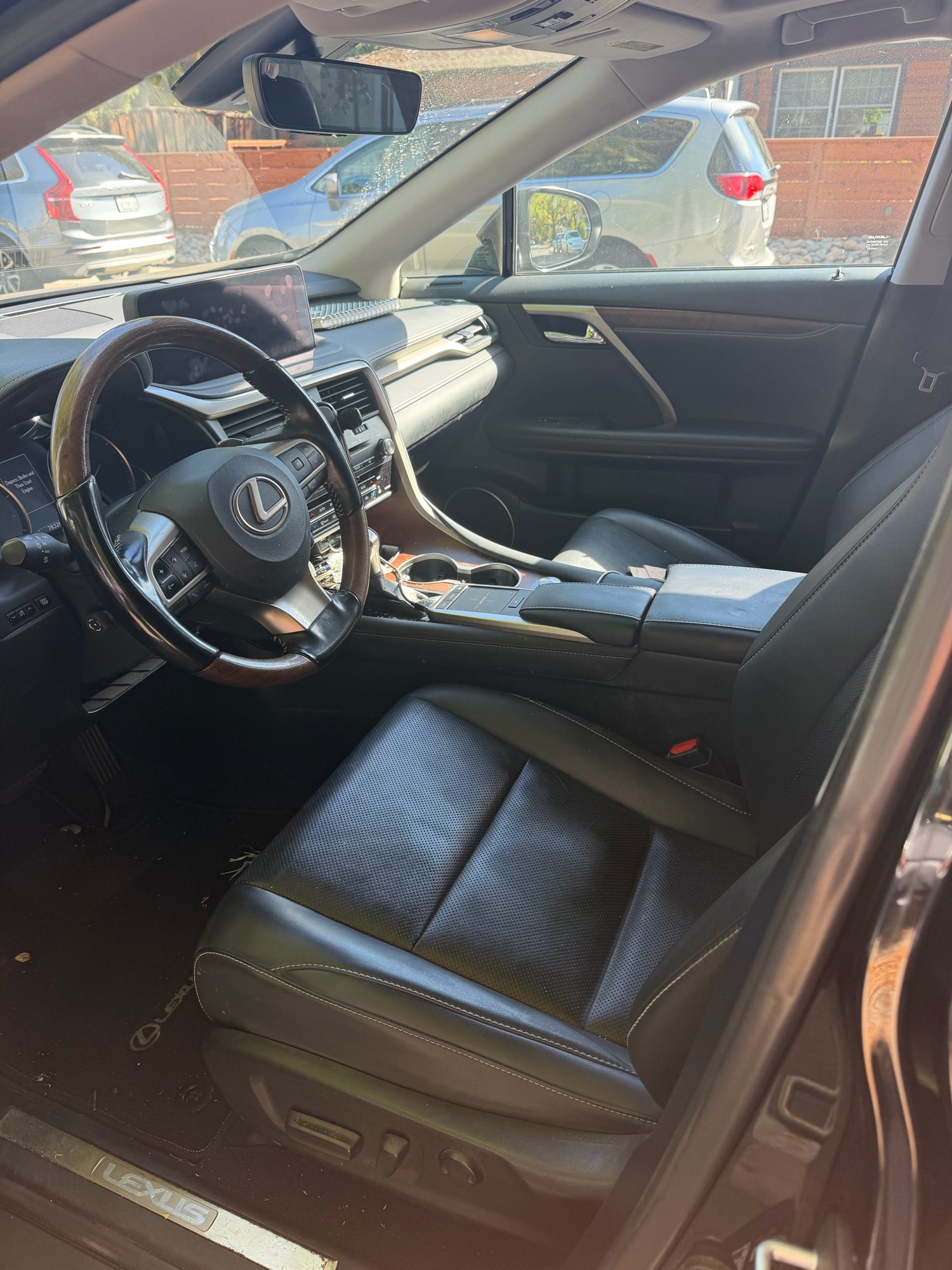 Used 2021 Lexus RX 350L FWD w/ Premium Package image 8
