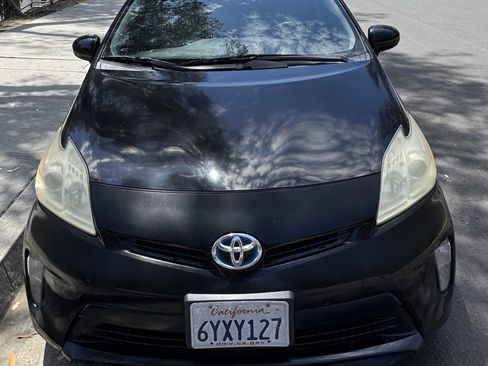Used 2013 Toyota Prius Two FWD image 2
