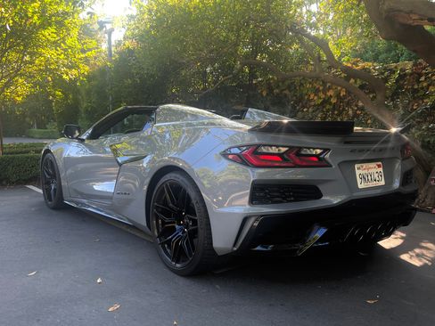 Used 2024 Chevrolet Corvette Z06 w/ Stealth Interior Trim Package image 10