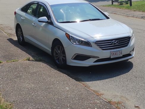 Used 2017 Hyundai Sonata ECO image 1