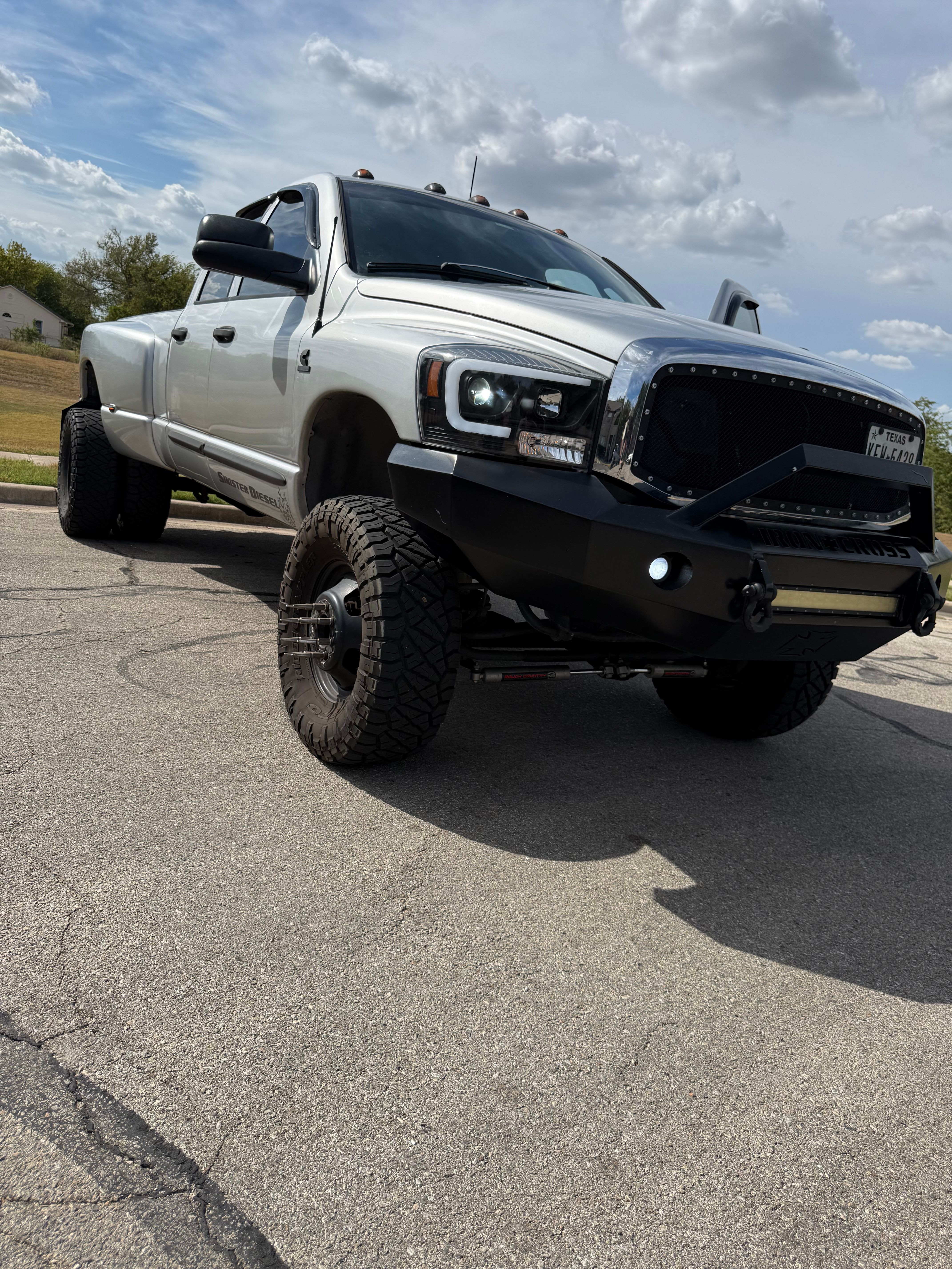 Used 2006 Dodge Ram 3500 Truck SLT AWD/4WD image 4