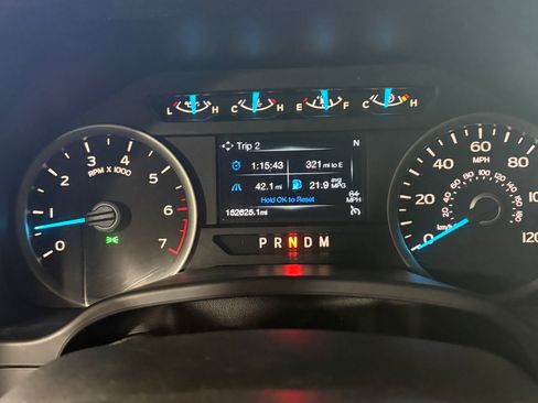 Used 2017 Ford F150 XLT w/ Equipment Group 302A Luxury AWD/4WD image 12
