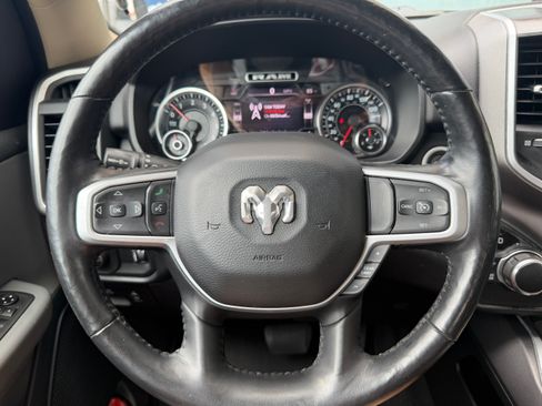 Used 2020 RAM 1500 Big Horn AWD/4WD image 10