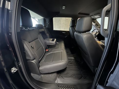 Used 2023 GMC Sierra 2500 SLT w/ Gooseneck/5TH Wheel Package image 8