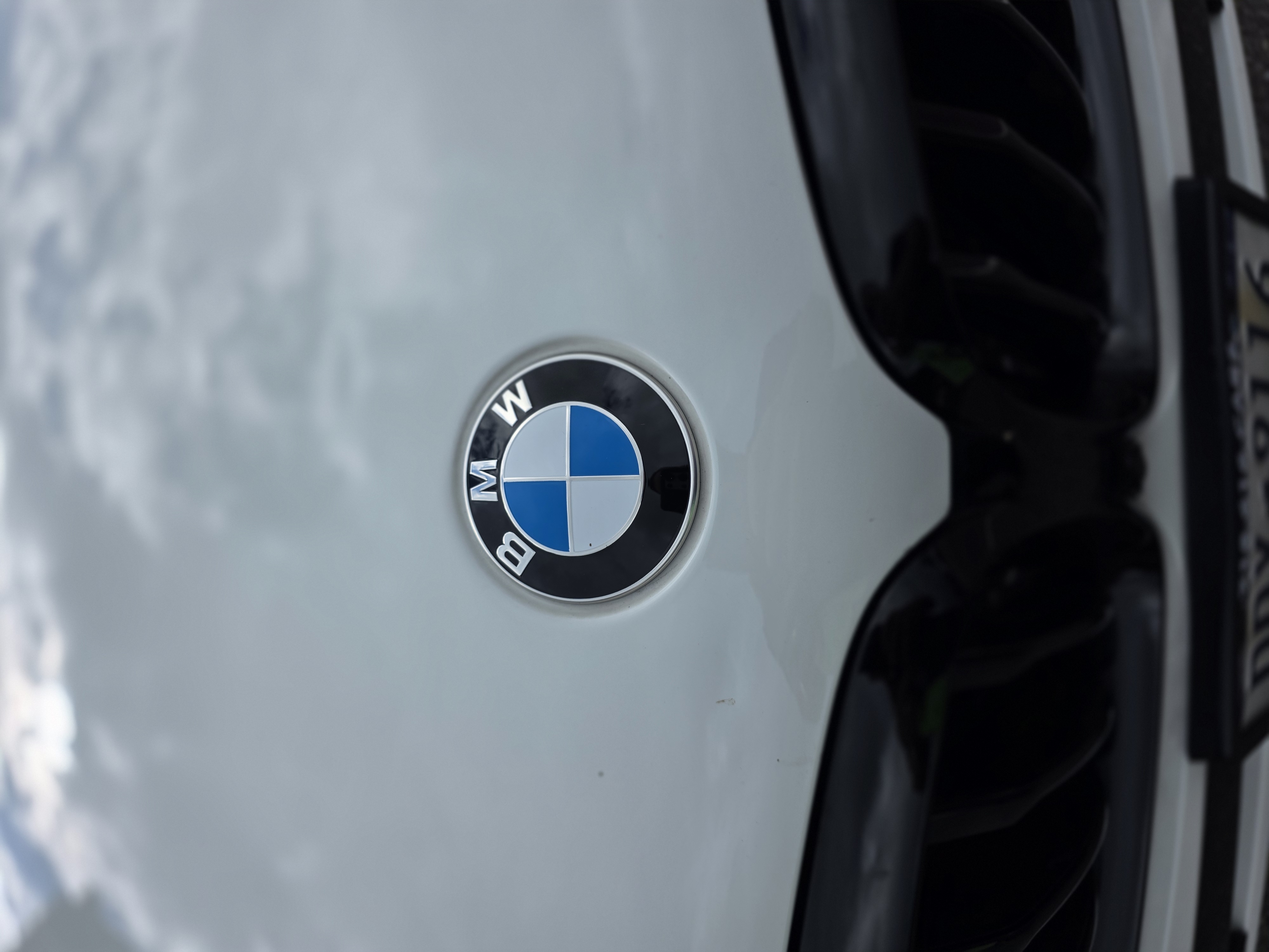 Used 2022 BMW X5 xDrive40i w/ M Sport Package AWD/4WD image 23