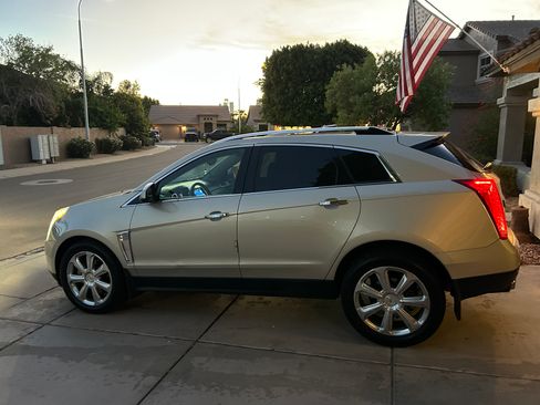 Used 2014 Cadillac SRX Premium w/ Driver Assist Package AWD/4WD image 1