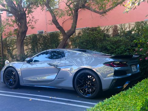 Used 2024 Chevrolet Corvette Z06 w/ Stealth Interior Trim Package image 5