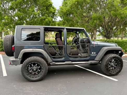 Used 2007 Jeep Wrangler Unlimited X RWD image 8