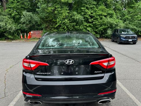 Used 2015 Hyundai Sonata Sport w/ Option Group 03 FWD image 6