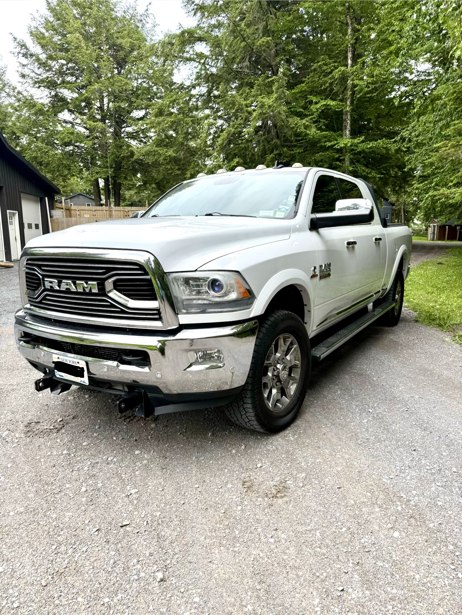 Used 2016 RAM 3500 Laramie Longhorn AWD/4WD image 4
