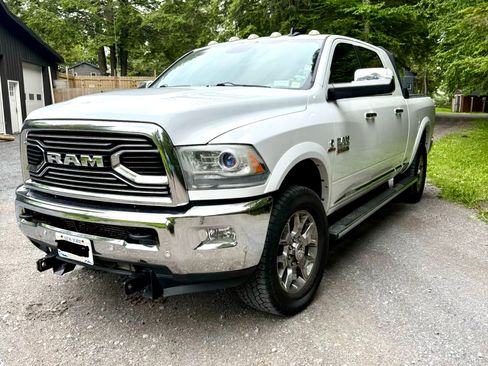 Used 2016 RAM 3500 Laramie Longhorn AWD/4WD image 4