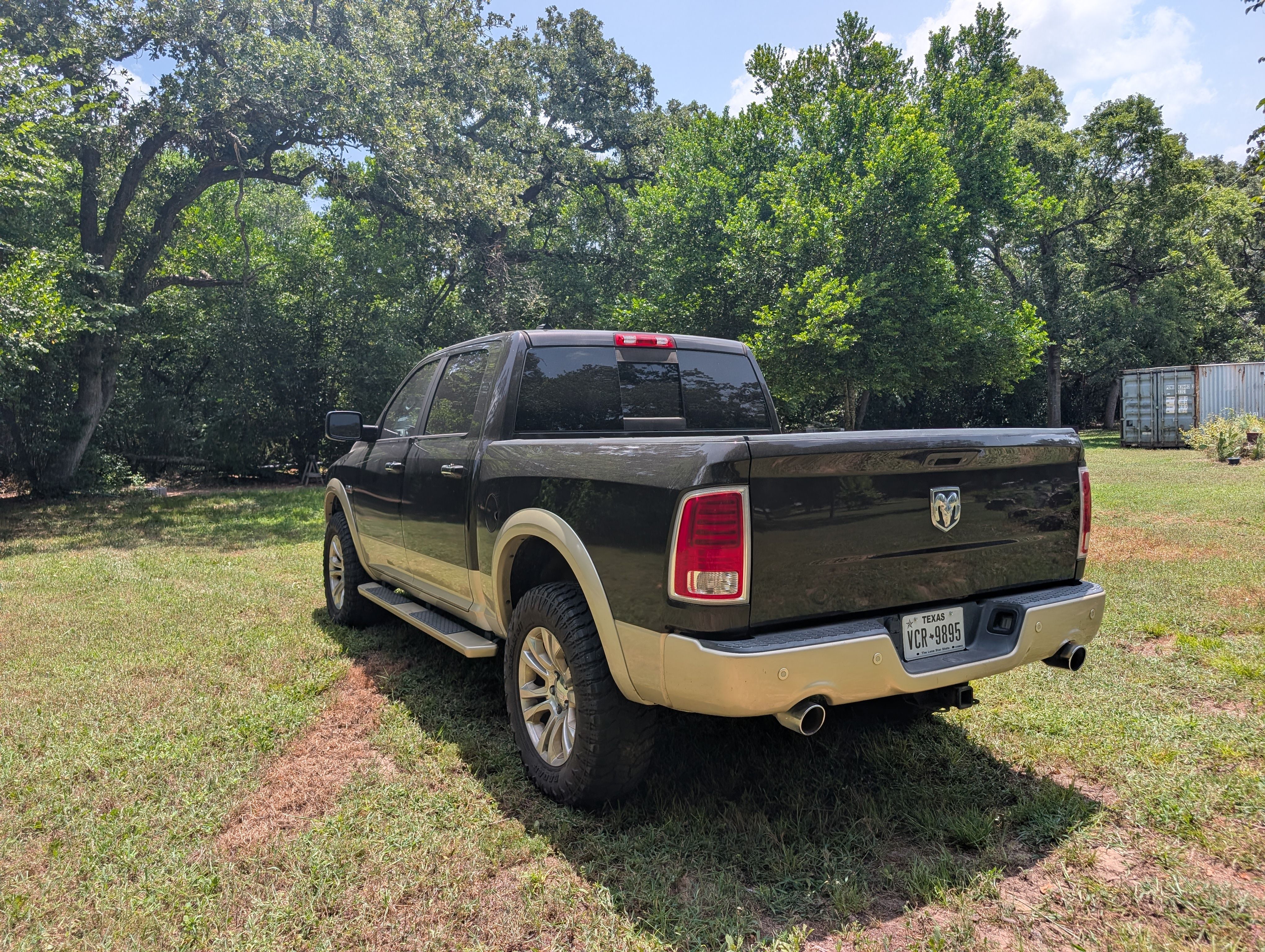 Used 2016 RAM 1500 Laramie Longhorn w/ Convenience Group AWD/4WD image 10