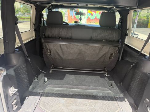 Used 2012 Jeep Wrangler Sport AWD/4WD image 29