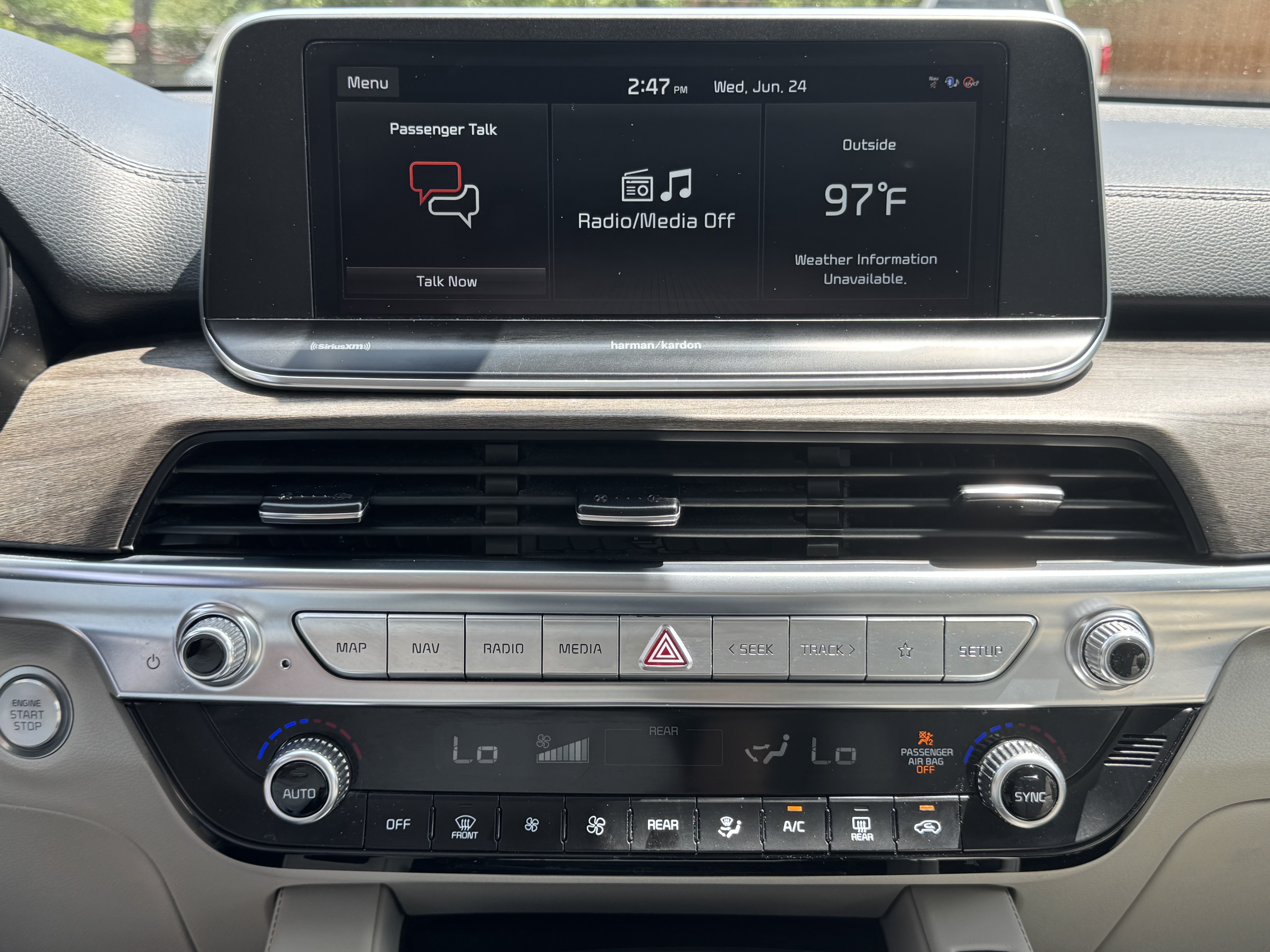 Used 2021 Kia Telluride SX w/ Towing Package FWD image 11
